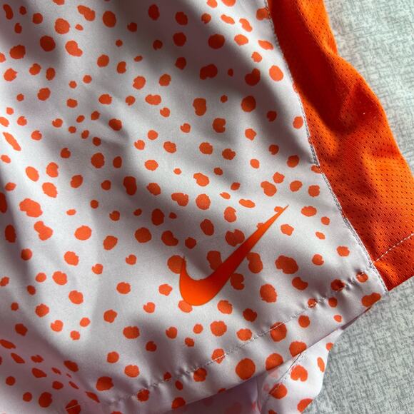 Big Kids' (Girls) Nike Training Shorts Size Small - Picture 2 of 6